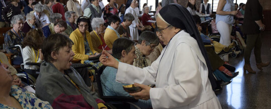 La Caridad de Dios encarnada. Cottolengo 75 Aniversario (fotos)