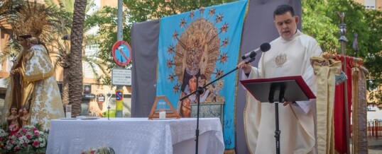 La Falla Camí Reial recibe la Imagen Peregrina