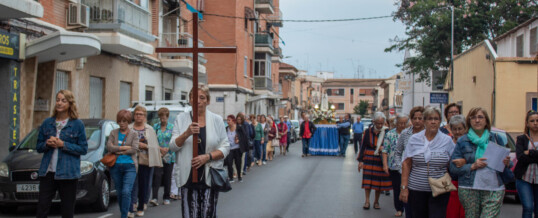 REZO DEL SANTO ROSARIO POR LAS CALLES DE LA DEMARCACIÓN PARROQUIAL