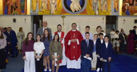 Confirmación de nueve jóvenes de nuestra Parroquia (Fotos)